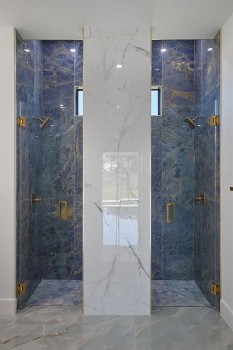 Под контрактом: $475,000 (4 спален, 3 ванн, 1898 Квадратных фут)