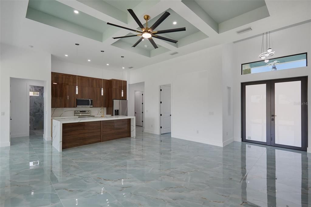 Под контрактом: $475,000 (4 спален, 3 ванн, 1898 Квадратных фут)