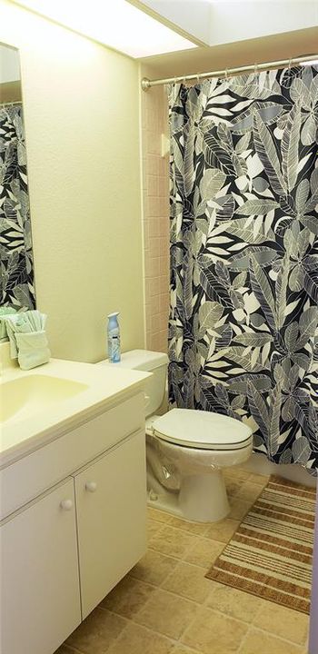 В аренду: $4,200 (2 спален, 2 ванн, 1099 Квадратных фут)