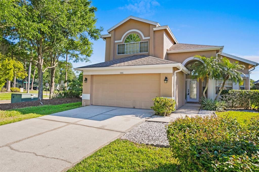 Recently Rented: $3,500 (3 beds, 2 baths, 2453 Square Feet)