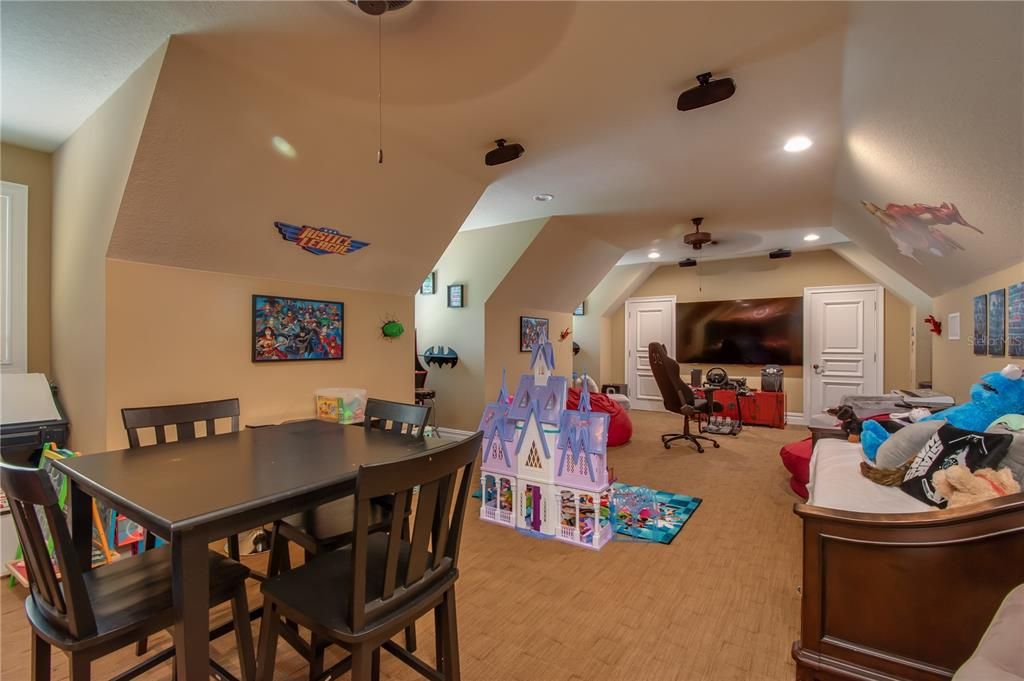 На продажу: $2,800,000 (5 спален, 5 ванн, 5947 Квадратных фут)