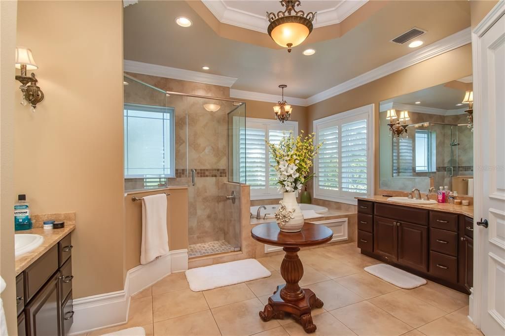 На продажу: $2,800,000 (5 спален, 5 ванн, 5947 Квадратных фут)