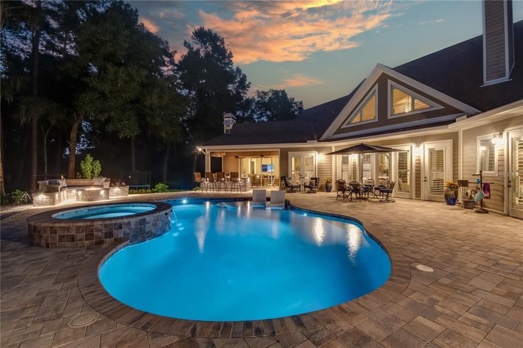 На продажу: $2,800,000 (5 спален, 5 ванн, 5947 Квадратных фут)