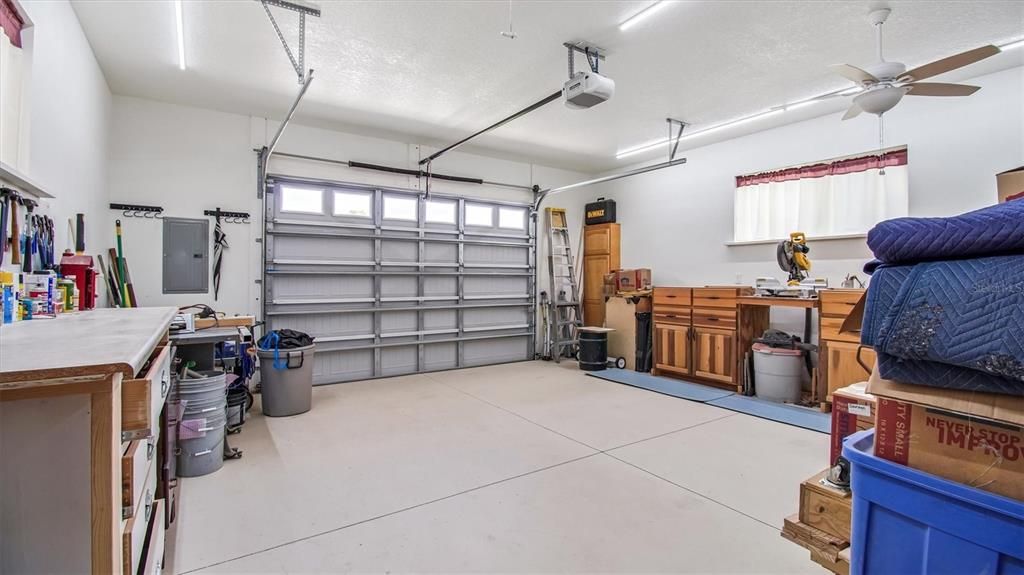 待售: $550,000 (3 贝兹, 3 浴室, 2320 平方英尺)