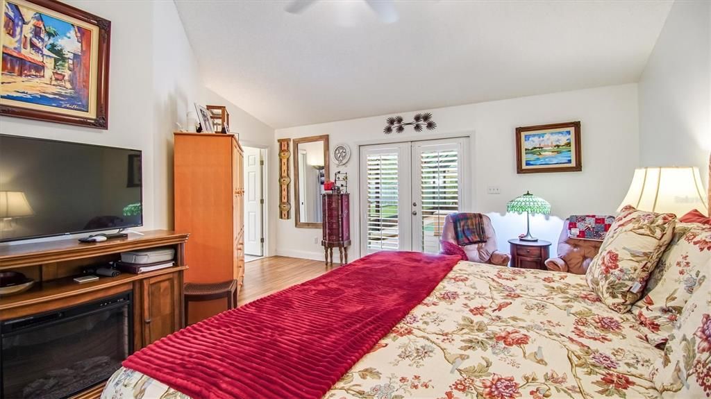 待售: $550,000 (3 贝兹, 3 浴室, 2320 平方英尺)