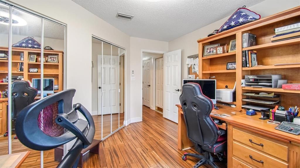 待售: $550,000 (3 贝兹, 3 浴室, 2320 平方英尺)