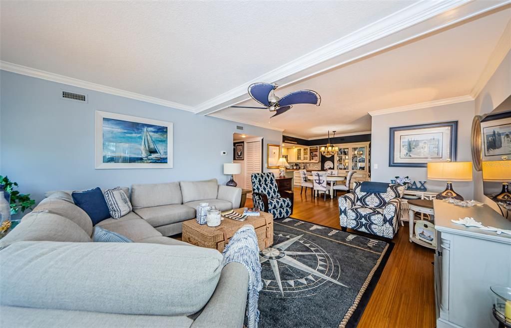 For Sale: $424,900 (2 beds, 2 baths, 1399 Square Feet)