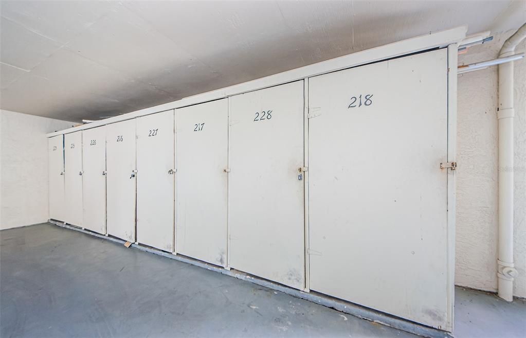 For Sale: $424,900 (2 beds, 2 baths, 1399 Square Feet)