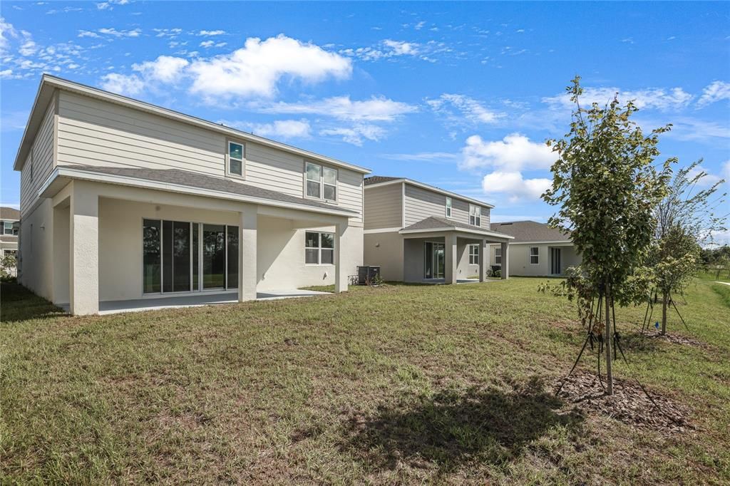 Activo con contrato: $449,999 (5 camas, 3 baños, 3030 Pies cuadrados)