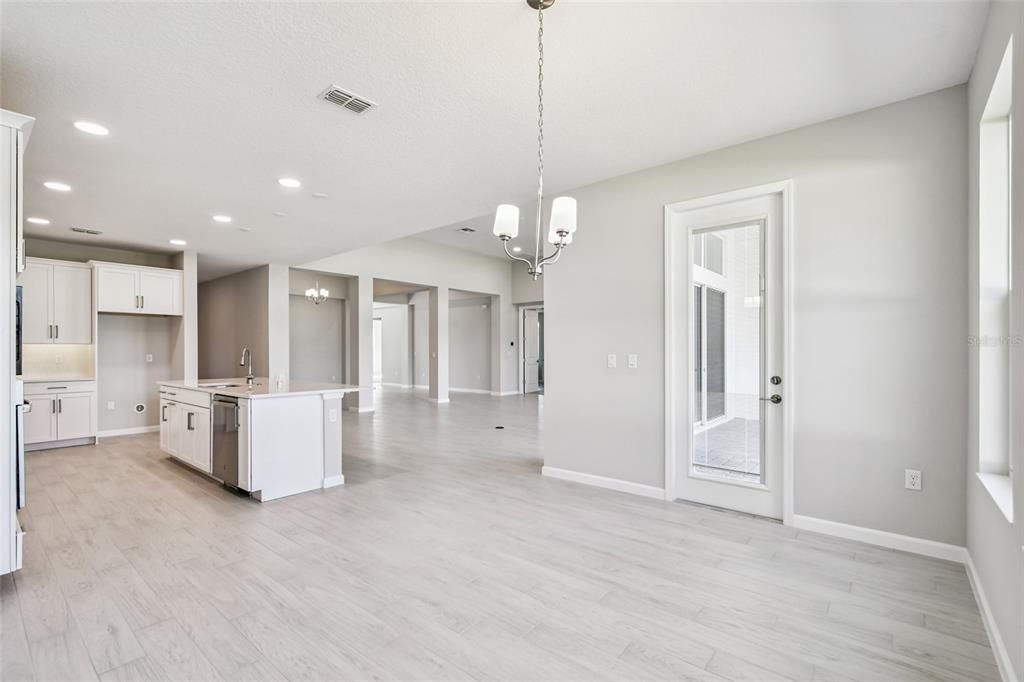 待售: $956,990 (4 贝兹, 3 浴室, 3460 平方英尺)