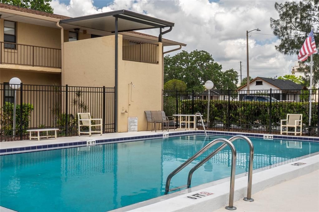 待售: $84,500 (2 贝兹, 2 浴室, 1085 平方英尺)