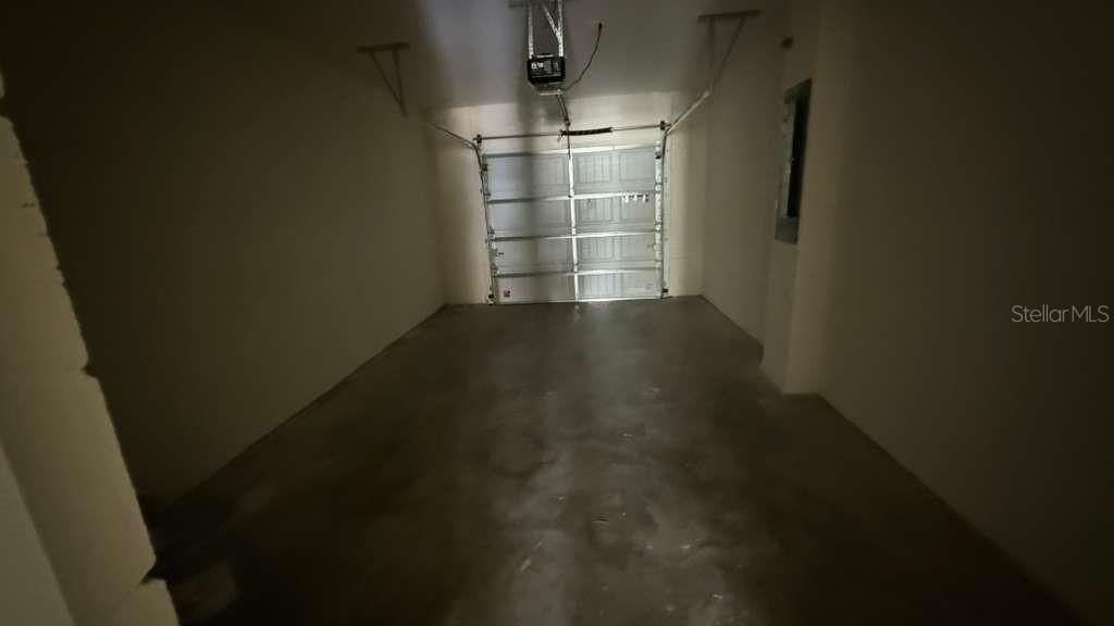 Active With Contract: $2,700 (3 beds, 2 baths, 1568 Square Feet)