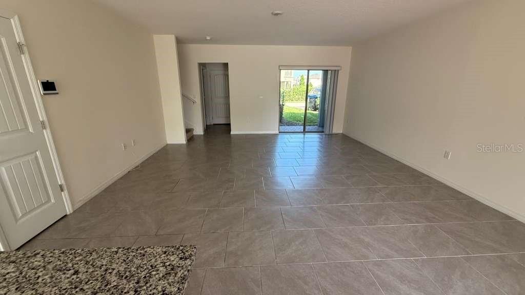 Active With Contract: $2,700 (3 beds, 2 baths, 1568 Square Feet)