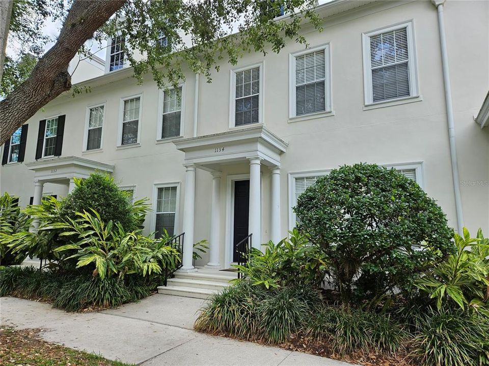 最近售出: $515,000 (2 贝兹, 2 浴室, 1702 平方英尺)