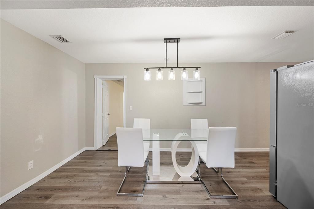 For Sale: $260,000 (4 beds, 2 baths, 1655 Square Feet)