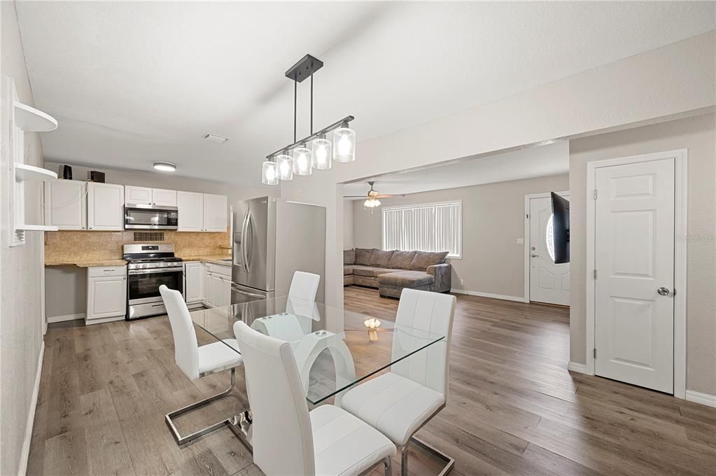 For Sale: $260,000 (4 beds, 2 baths, 1655 Square Feet)