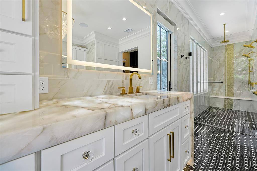 En Venta: $14,250,000 (5 camas, 5 baños, 9511 Pies cuadrados)