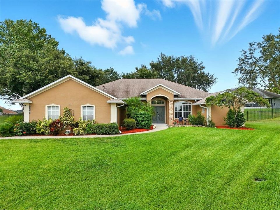 Recently Sold: $534,000 (4 beds, 3 baths, 2361 Square Feet)