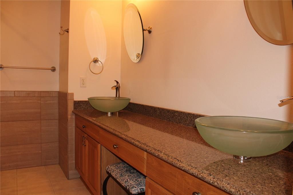 En Renta: $2,395 (3 camas, 2 baños, 1487 Pies cuadrados)