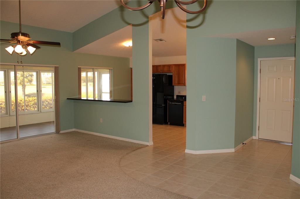 En Renta: $2,395 (3 camas, 2 baños, 1487 Pies cuadrados)