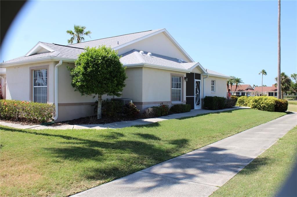 En Renta: $2,395 (3 camas, 2 baños, 1487 Pies cuadrados)