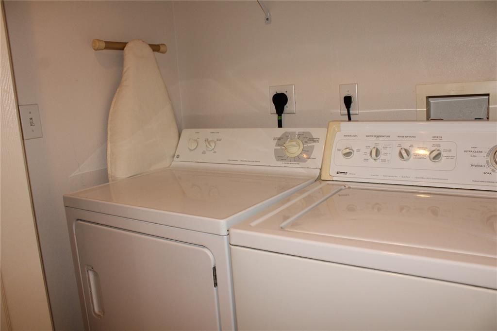 En Renta: $2,395 (3 camas, 2 baños, 1487 Pies cuadrados)