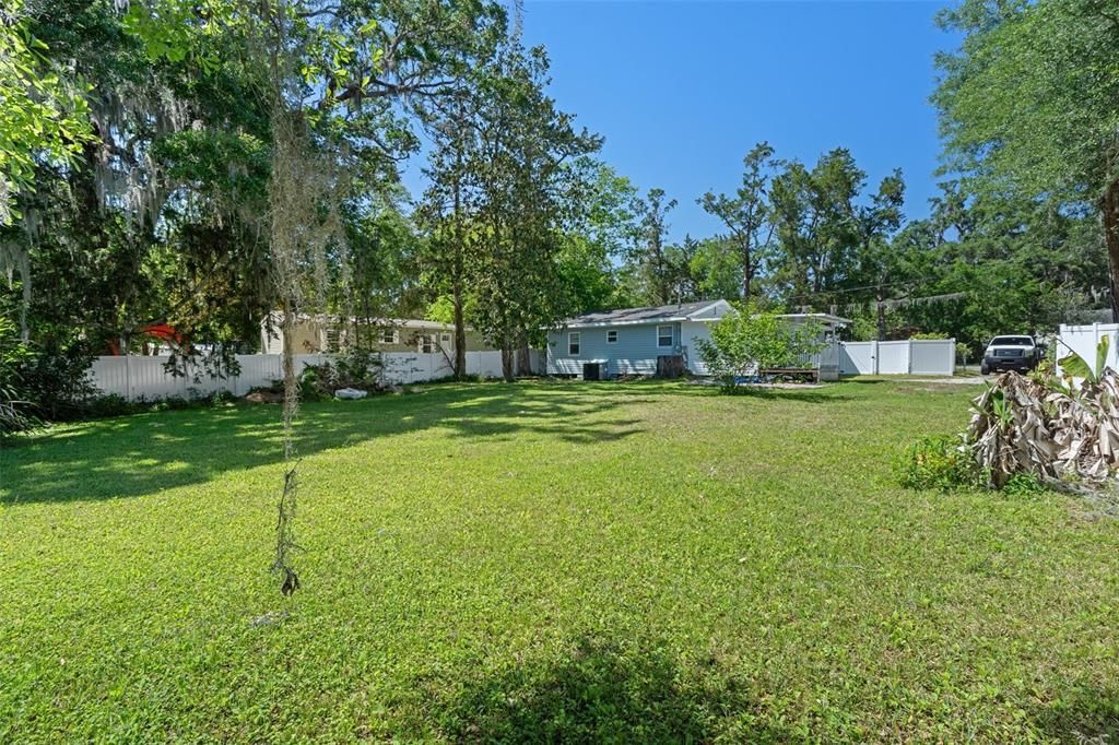 For Sale: $199,900 (3 beds, 2 baths, 1446 Square Feet)