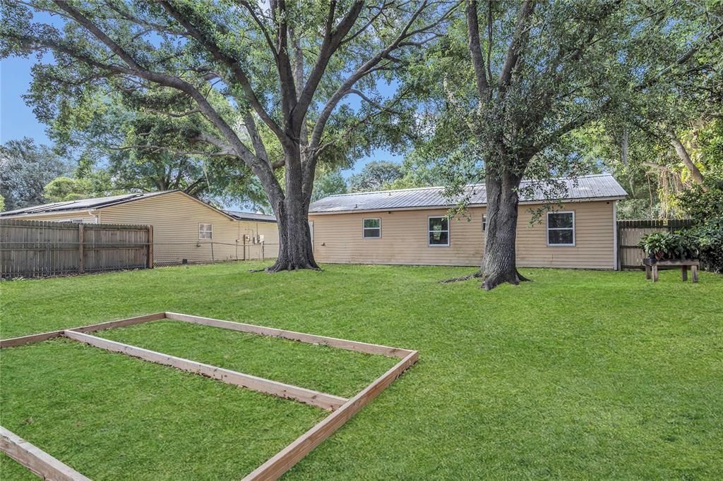 En Venta: $219,900 (3 camas, 2 baños, 1215 Pies cuadrados)