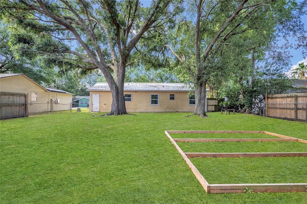 En Venta: $219,900 (3 camas, 2 baños, 1215 Pies cuadrados)