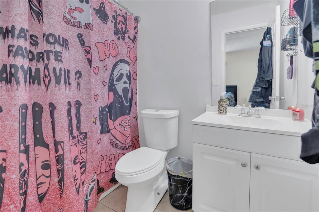 En Venta: $219,900 (3 camas, 2 baños, 1215 Pies cuadrados)