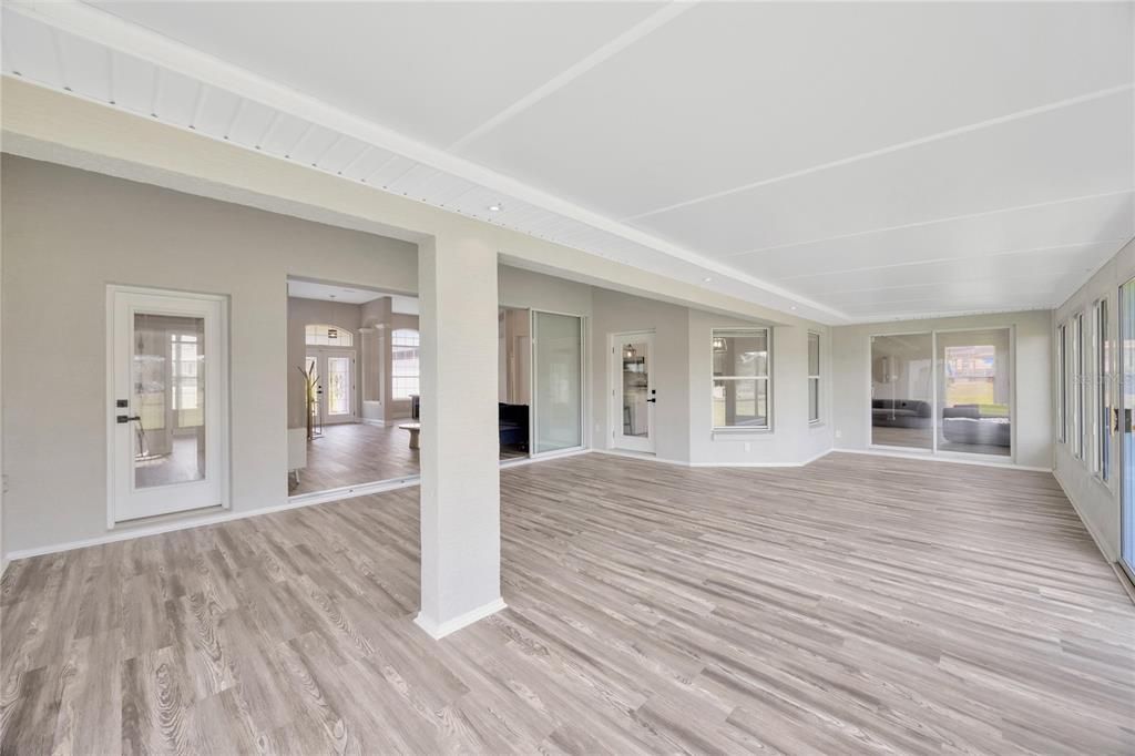 Active With Contract: $555,000 (3 beds, 2 baths, 3141 Square Feet)