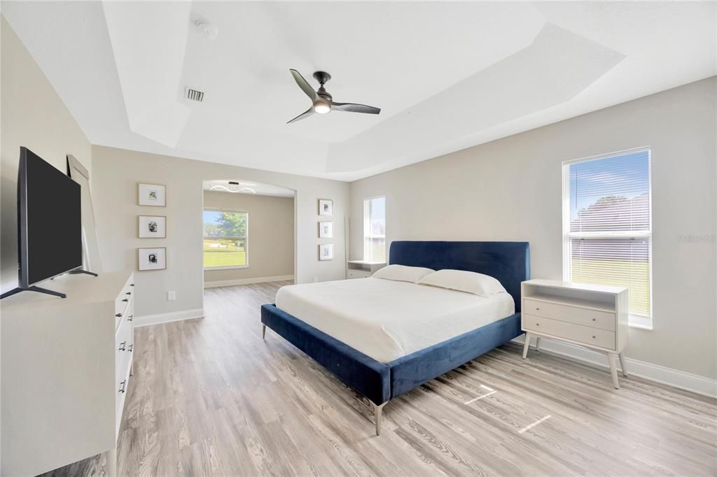 Active With Contract: $555,000 (3 beds, 2 baths, 3141 Square Feet)