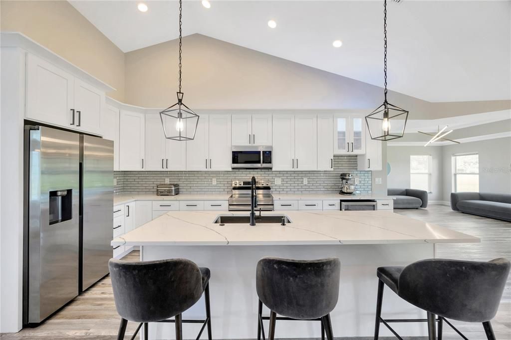 Active With Contract: $555,000 (3 beds, 2 baths, 3141 Square Feet)