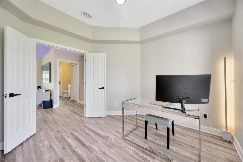 Active With Contract: $555,000 (3 beds, 2 baths, 3141 Square Feet)