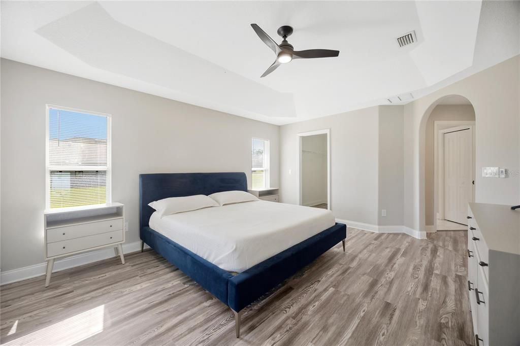 Active With Contract: $555,000 (3 beds, 2 baths, 3141 Square Feet)