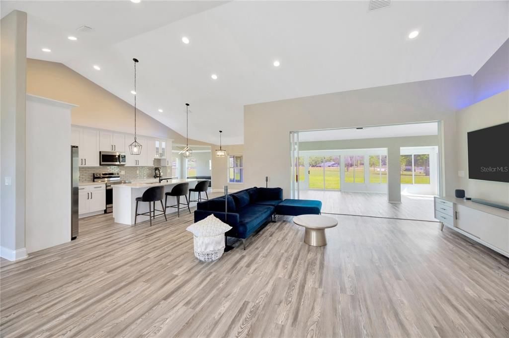 Active With Contract: $555,000 (3 beds, 2 baths, 3141 Square Feet)