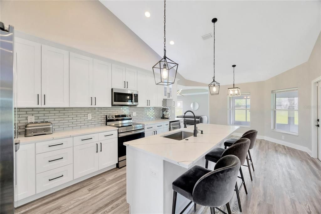 Active With Contract: $555,000 (3 beds, 2 baths, 3141 Square Feet)