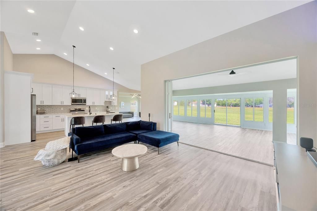 Active With Contract: $555,000 (3 beds, 2 baths, 3141 Square Feet)