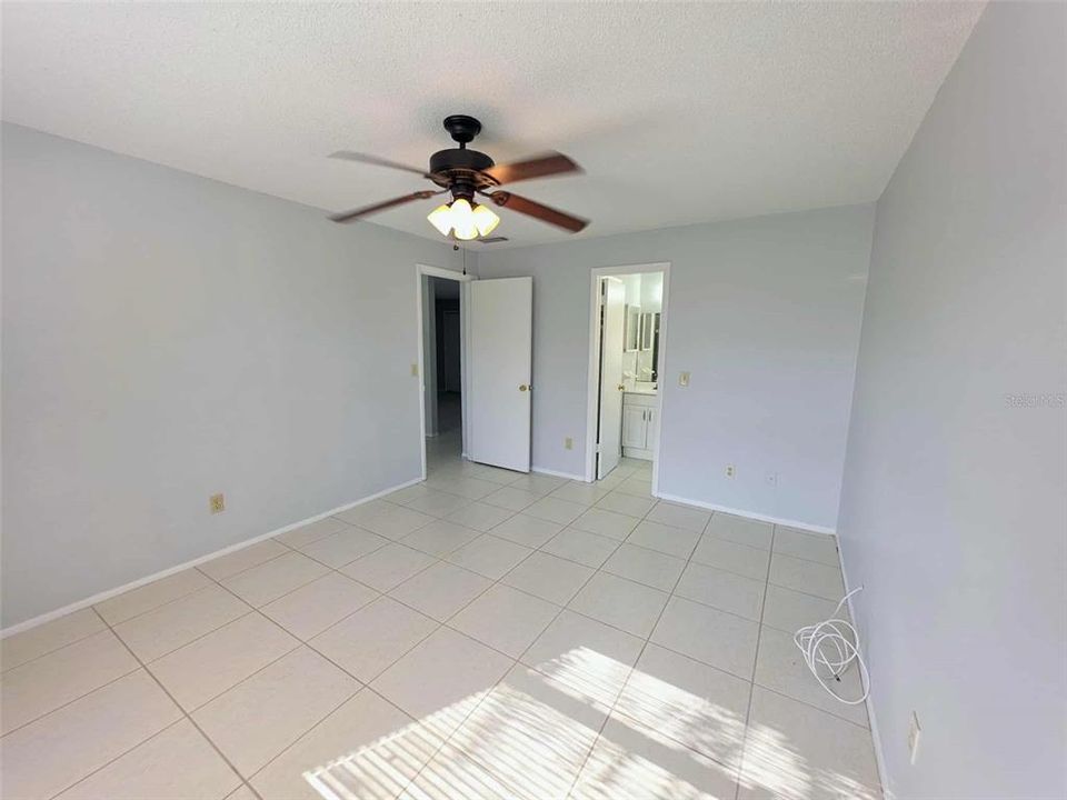 Activo con contrato: $485,000 (4 camas, 0 baños, 1772 Pies cuadrados)