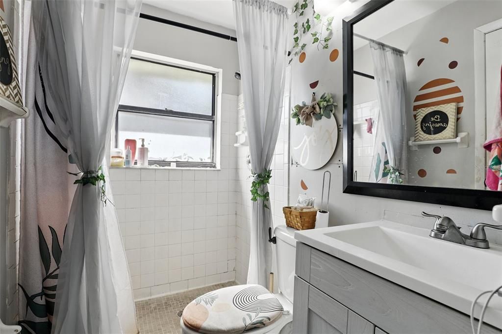 待售: $485,000 (4 贝兹, 0 浴室, 1772 平方英尺)