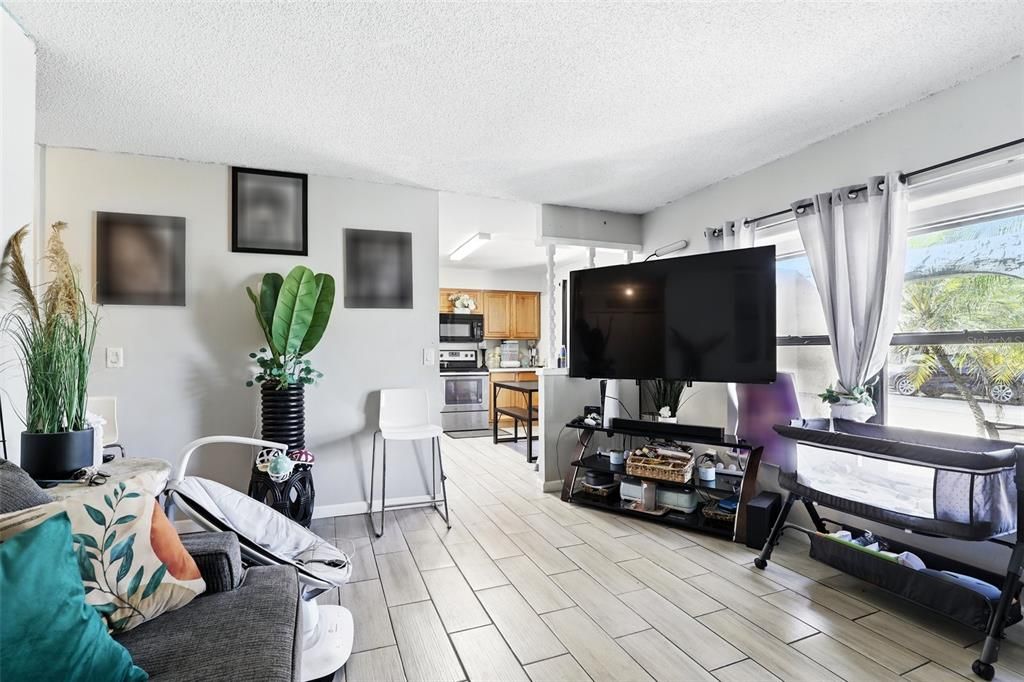 待售: $485,000 (4 贝兹, 0 浴室, 1772 平方英尺)