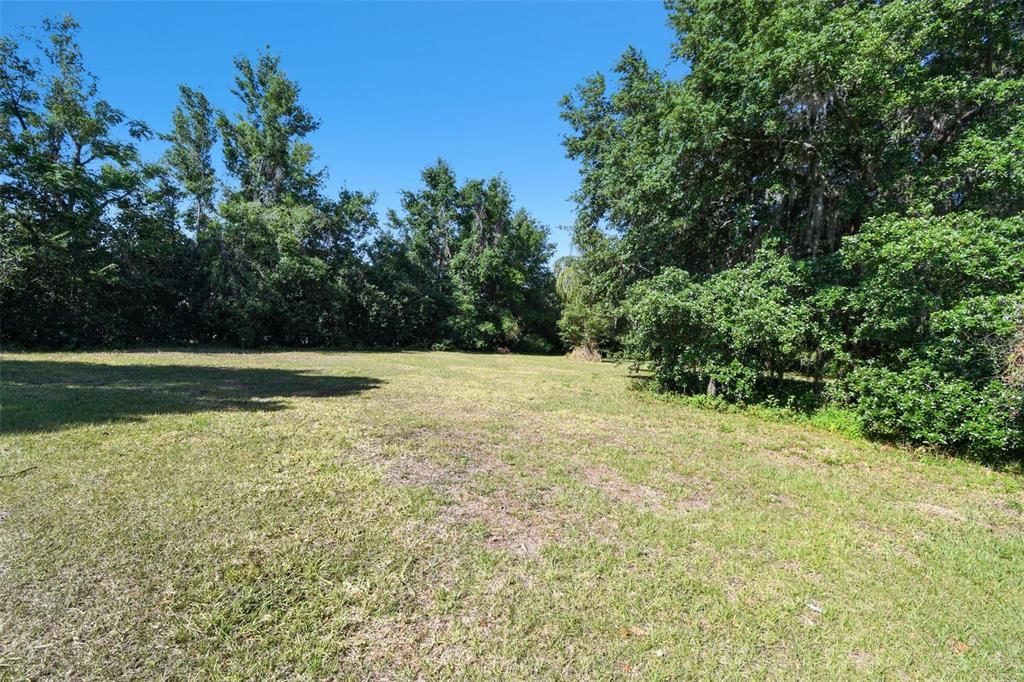 合同活跃: $725,000 (5 贝兹, 4 浴室, 4752 平方英尺)