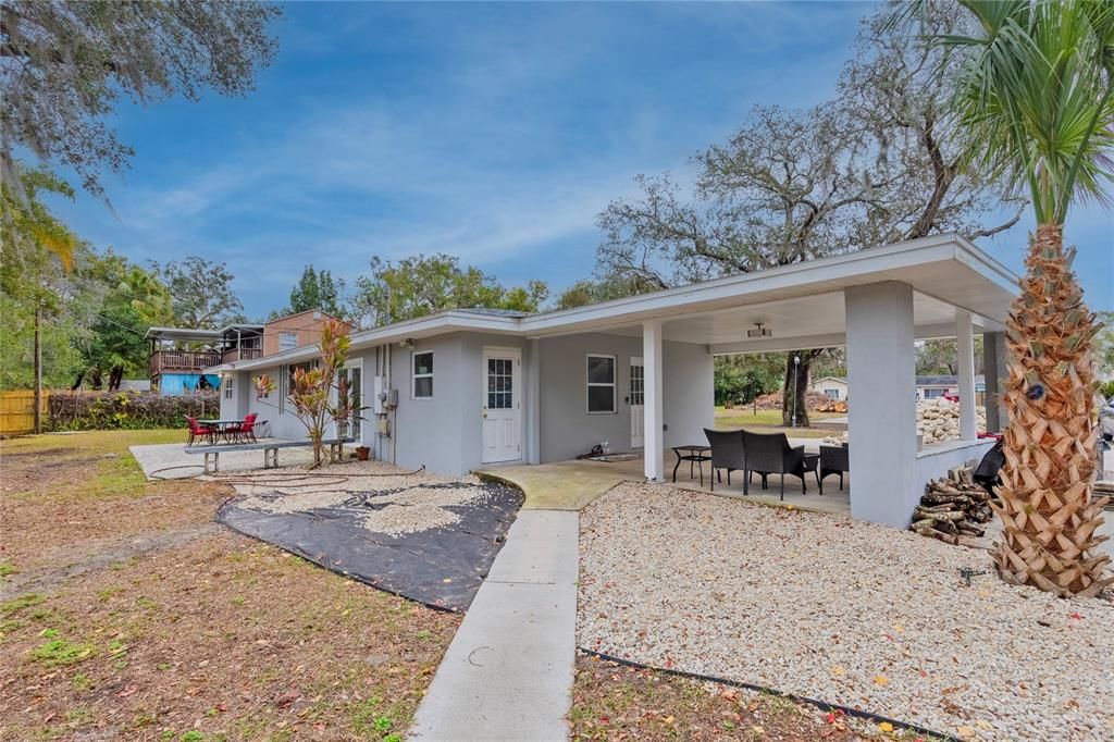 For Rent: $3,000 (3 beds, 2 baths, 1806 Square Feet)