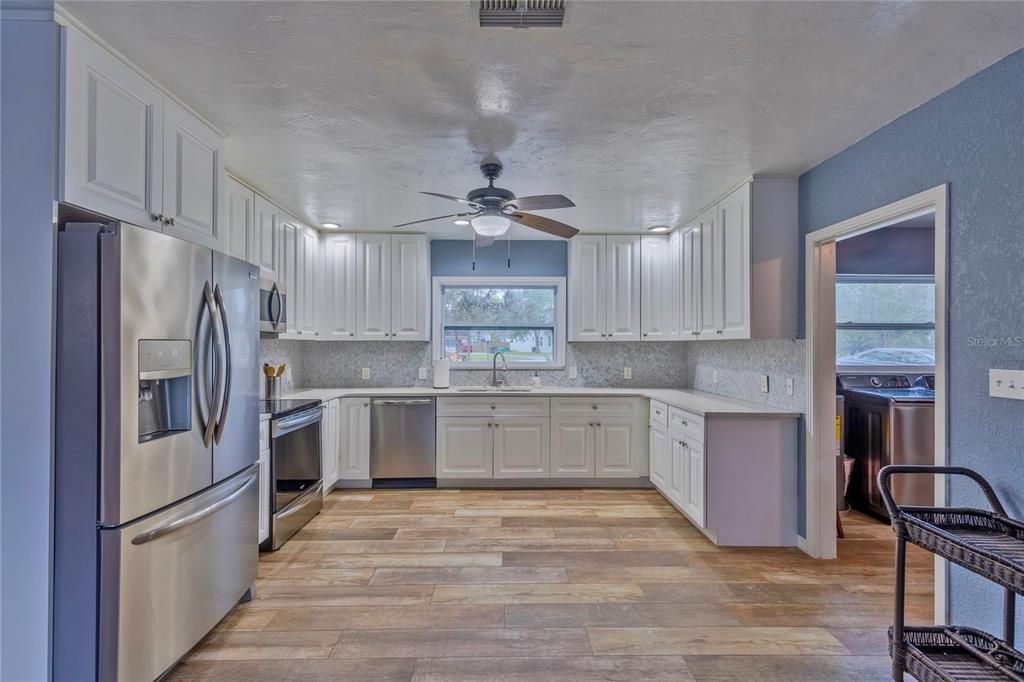 For Rent: $3,000 (3 beds, 2 baths, 1806 Square Feet)