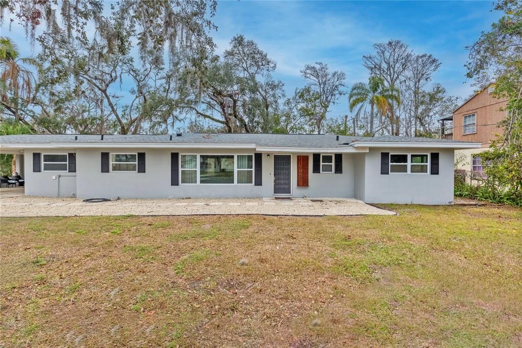 For Rent: $3,000 (3 beds, 2 baths, 1806 Square Feet)