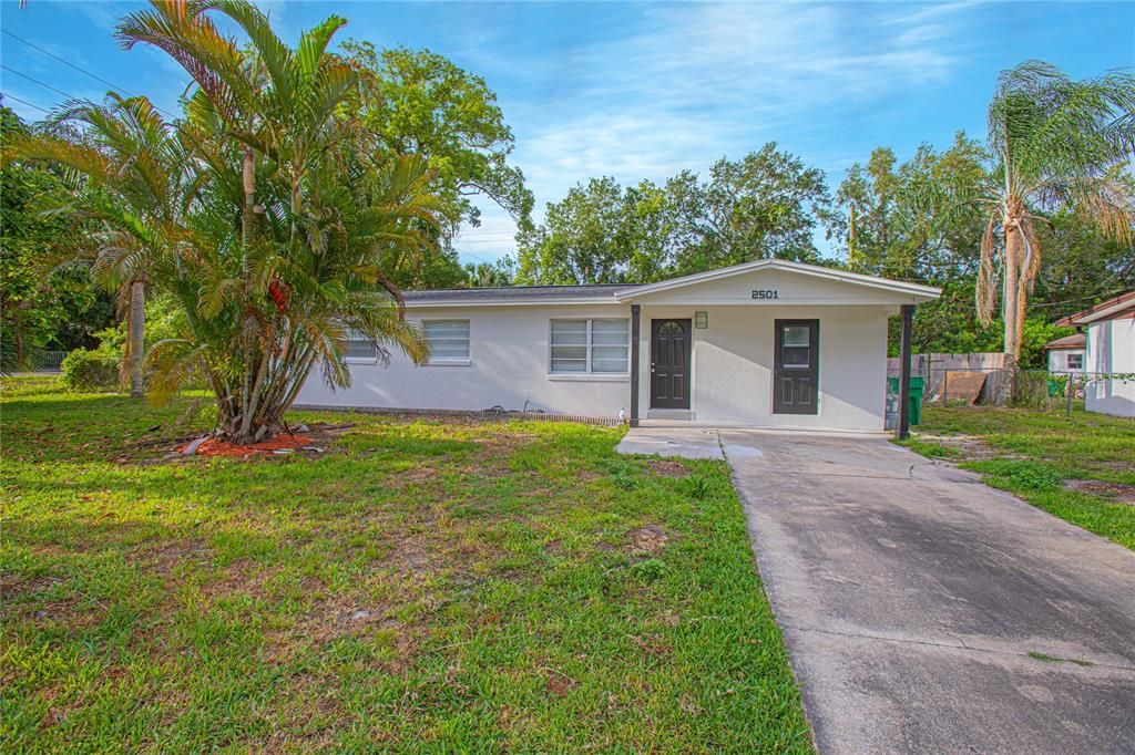 最近售出: $275,000 (3 贝兹, 3 浴室, 1112 平方英尺)