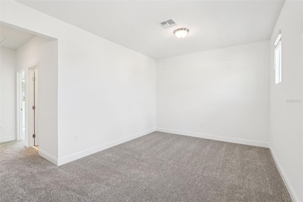 En Venta: $412,000 (4 camas, 2 baños, 2054 Pies cuadrados)