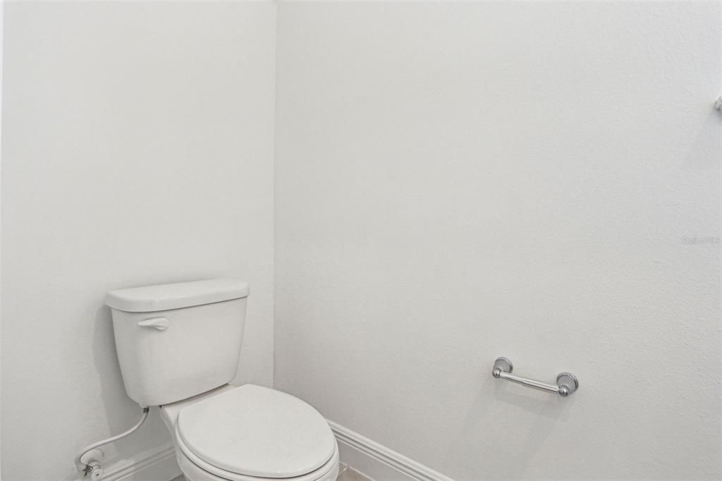 En Venta: $412,000 (4 camas, 2 baños, 2054 Pies cuadrados)