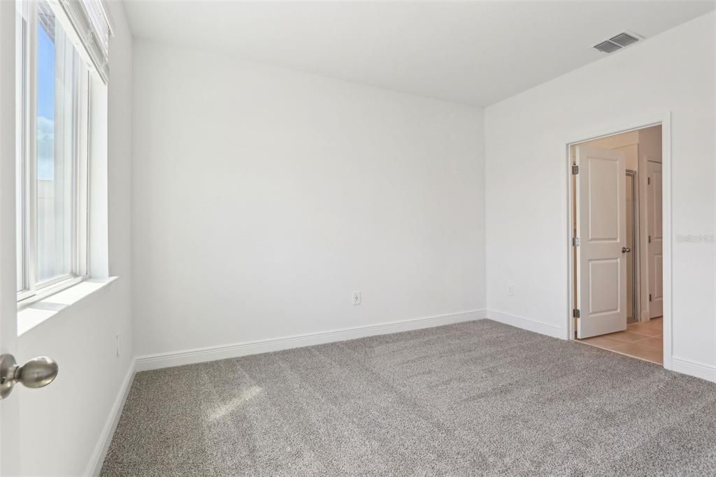 En Venta: $412,000 (4 camas, 2 baños, 2054 Pies cuadrados)