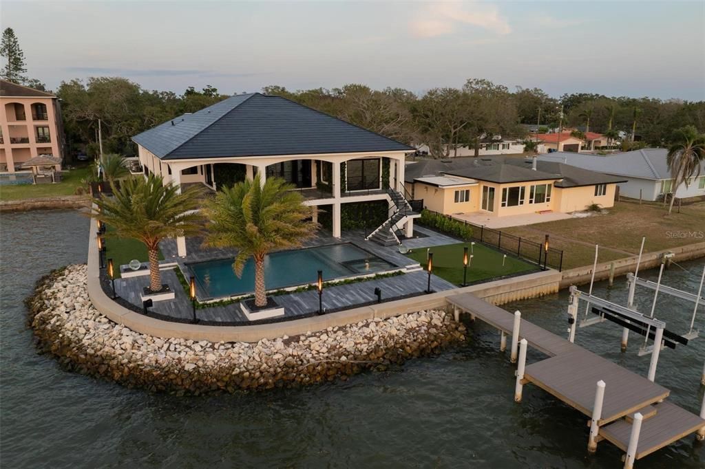 На продажу: $3,275,000 (3 спален, 4 ванн, 4577 Квадратных фут)